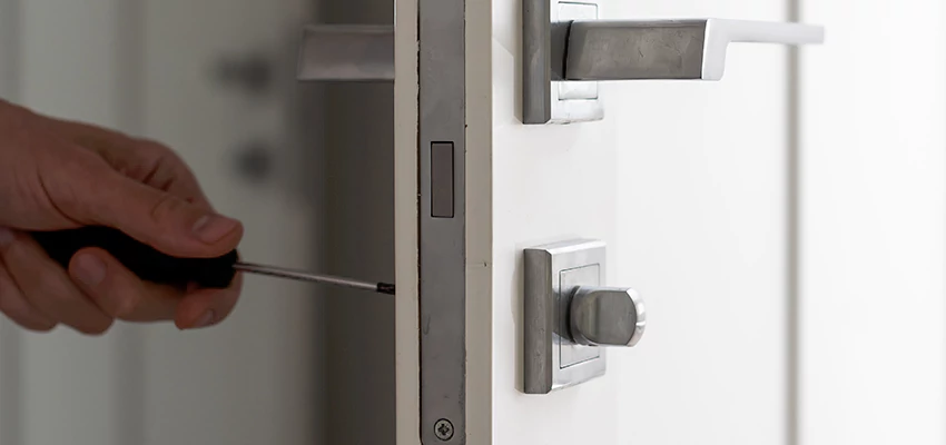 Key Programming Locksmith Open Now in DeKalb, Illinois